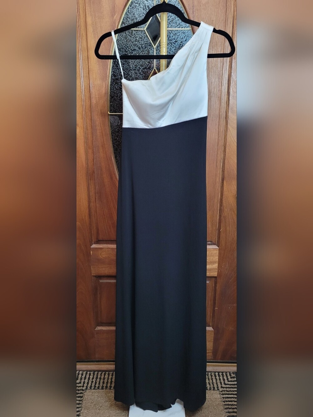 Cache Black & White One-Shoulder Floor Length Gown size 4.